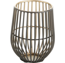 Ljusstake av metall med gallerstruktur