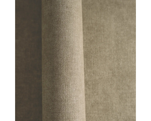 Närbild av en rulle möbeltyg