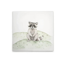 Canvastavla med en tvättbjörn på en kulle