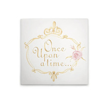 Dekorativ väggbild med inskriptionen Det var en gång i en utsmyckad ram med en ros