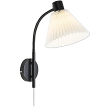Vägglampa med flexibel arm och plisserad skärm