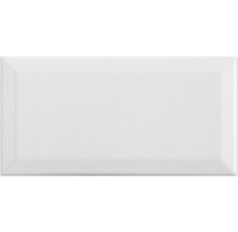 Vit rektangulär kakelplatta med fasade kanter