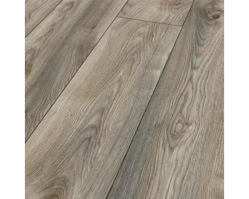 Närbild av laminatgolv med trästruktur