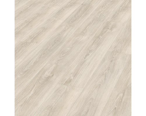 Ljust laminatgolv med träutseende