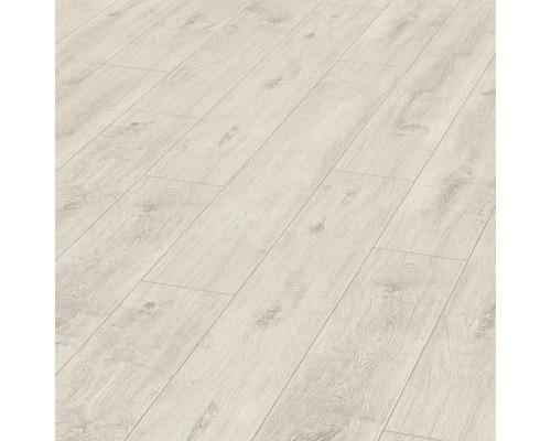 Ljust laminatgolv med träutseende