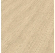 Ljust laminatgolv i träplankslook