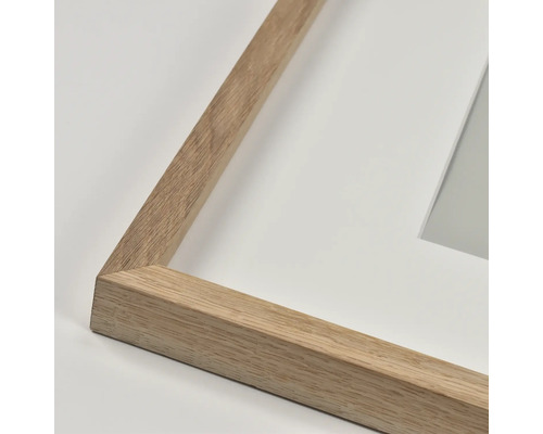 Detaljvy av träfotoram med passepartout