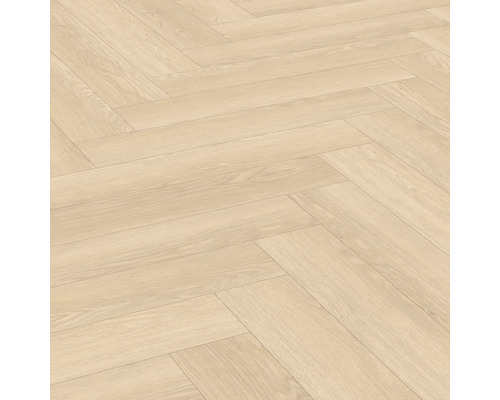 Installation av ljust laminatgolv i fiskbensmönster