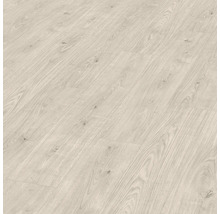 Ljust laminatgolv med träutseende.