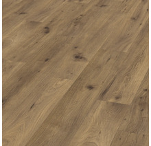 Närbild av laminatgolv med träutseende