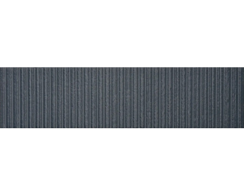 Mörkgrå räfflad fasadbeklädnad