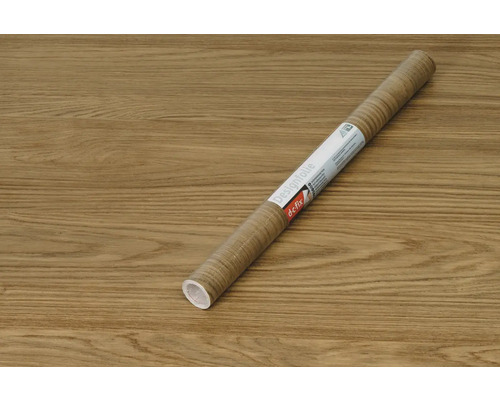 En rulle designfolie med träutseende.