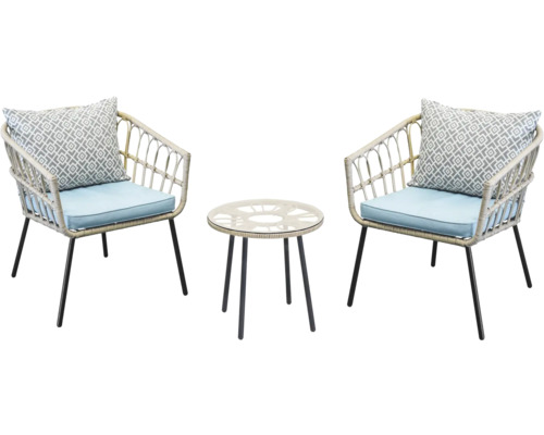 Trädgårdsmöbelset med två rottingfåtöljer, kuddar och ett sidobord