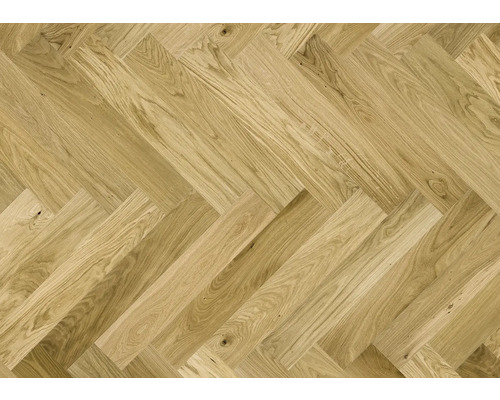 Lagt träparkett i fiskbensmönster