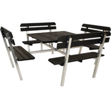 Uteplatsmöbel med bord och bänkar av trä och metall