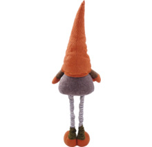 Dekorativ tomte med hatt, randiga ben och runda fötter