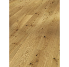 Trägolv av ek med kvistar