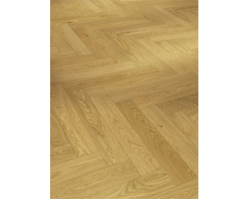 Provbit: Parkettgolv PARADOR Bardolino vit ek Parkettgolv lagt i fiskbensmönster