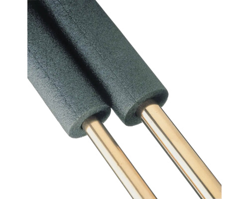 Två isolerade kopparrör för värmeisolering