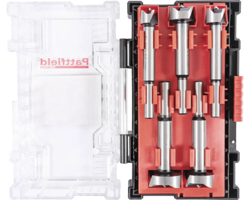 Forstnerborrset med olika storlekar i en genomskinlig förvaringslåda