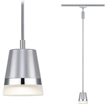 Silverfärgad hänglampa med lampskärm