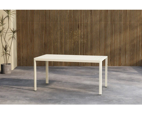 Rektangulärt trädgårdsbord med ribbmönster