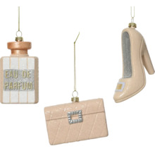 Dekorativa hängen med parfymflaska, handväska och damsko