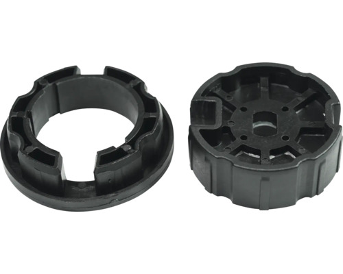 Två svarta kopplingsstycken