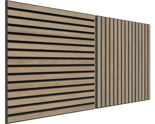 Trästaket med horisontella och vertikala ribbor