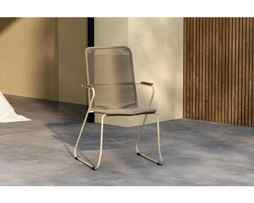 Trädgårdsfåtölj med armstöd och repklädsel