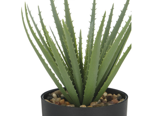 Konstgjord Aloe Vera växt i svart kruka med stenar