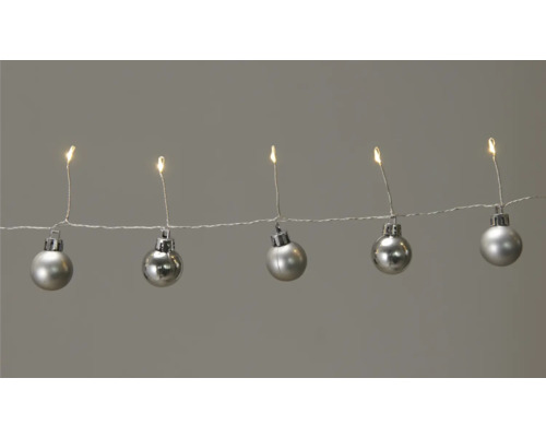 Ljusslinga med julgranskulor