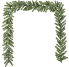 Konstgjord girlang av barrträd som dörrkarm