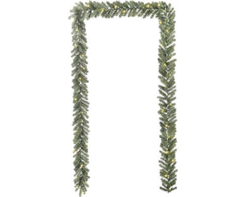 Dekorativ grangirlang med belysning för festliga tillfällen.