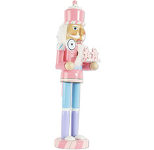 Dekorativ tränötknäppare i trä med polkagrisar, pepparkaksgubbar och karameller