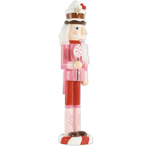 Nötknäppare i trä med godisdesign