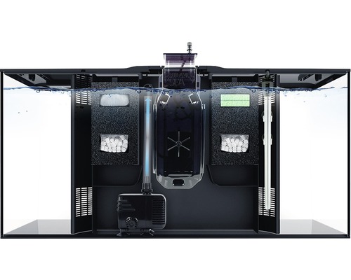 Interiörvy av ett akvarium med filter, pump och värmeelement