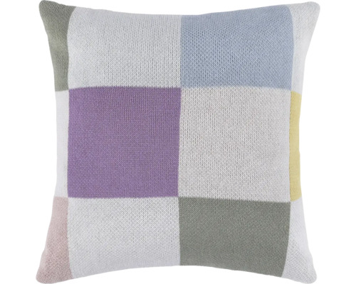 Fyrkantig prydnadskudde med stickat mönster