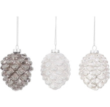 Tre kottar som julgransdekorationer