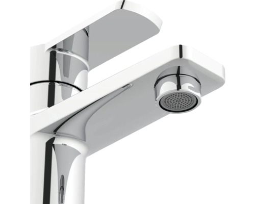 Tvättställsblandare av metall, glänsande