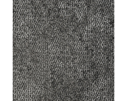 Detaljbild av en grå heltäckningsmatta.