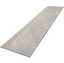 Grå klinker med halkskyddskant för trappor