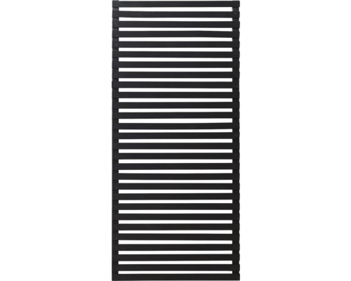 Insynsskydd i trä med horisontella lameller