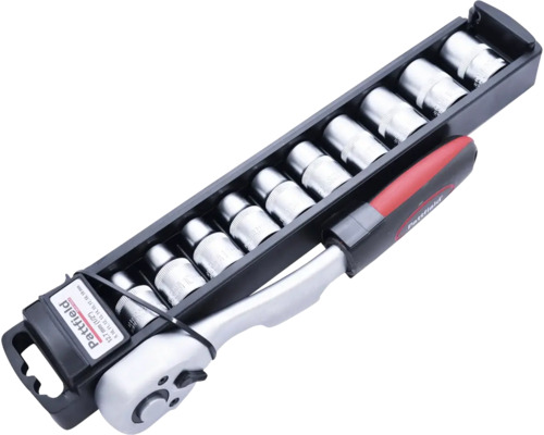 Hylsnyckelsats med spärr och olika tillbehör i en förvaringslåda.