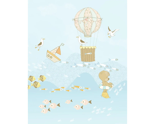 Illustration med varmluftsballong, båt, måsar, fiskar och björn med badring