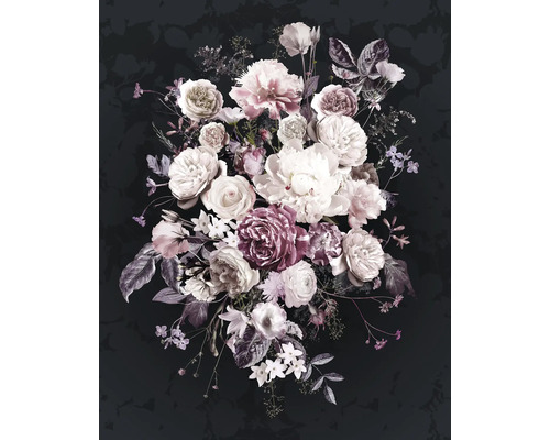 Blomsterarrangemang med rosor och pioner