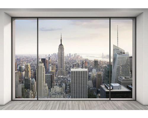 Kontorsfönster med utsikt över New Yorks skyline med Empire State Building