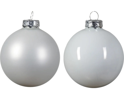 Två julgranskulor