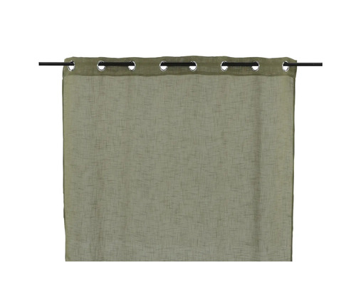 Gardin med öljetter på en gardinstång