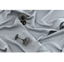 Två champagneglas på tyg